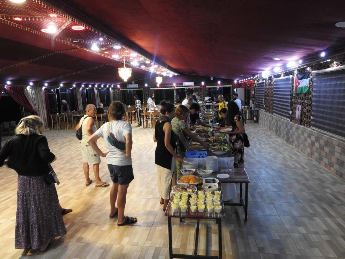 Rum Magic Nights Rum vádi Kültér fotó